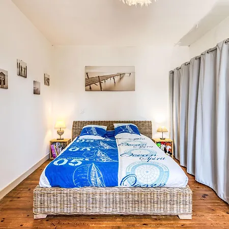 Holiday home Du Sourdonnet By Interhome